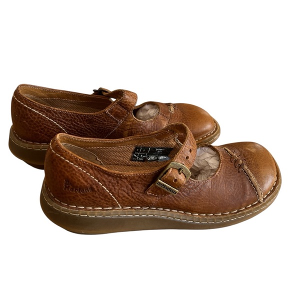 NWOB Dr. Marten 3A62 Brown Leather Mary Jane T-Bar Strap Shoe Size 8US - Picture 2 of 8